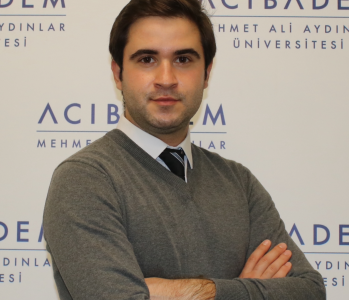 Press photo of Dr. Erdoğan Oğuzhan Akyıldız