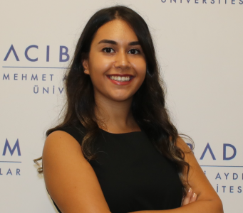 Press photo of Research Assistant Dr. Gülipek Güven Taşbiçen